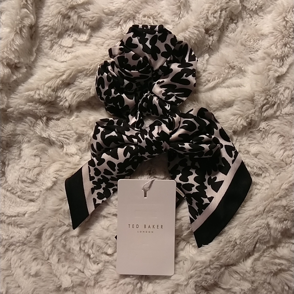 Ted Baker "Euphoria" Scrunchie Bow ✨NWT✨